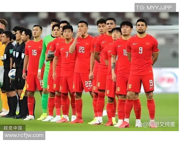 背锅的足球明星们如何在逆境中重塑自我与职业生涯